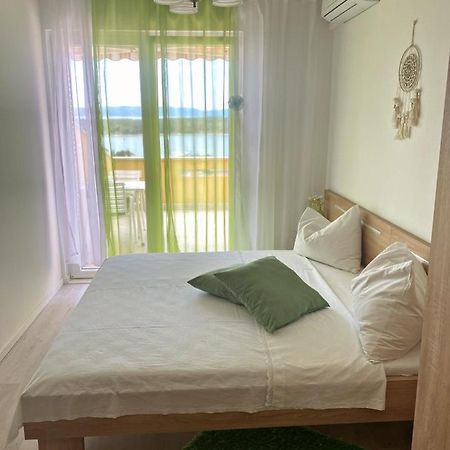 Hotel The Manzoni Family 2 Punat Exterior foto